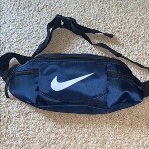 Nike navy fanny pack